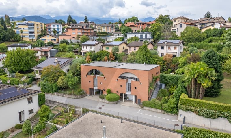 CASA FIRMATA ATTILIO PANZERI CON GIARDINO A GENTILINO (2)