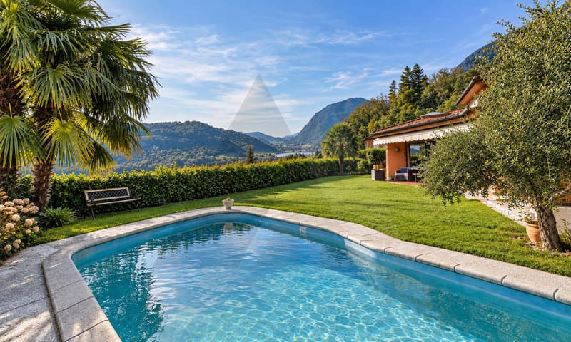 SPAZIOSA VILLA UNIFAMILIARE CON PISCINA (2)