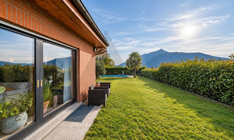 SPAZIOSA VILLA UNIFAMILIARE CON PISCINA (3)