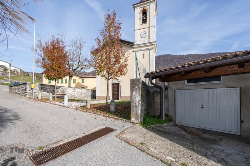 SOMAZZO - SPLENDIDA CASA DI NUCLEO CON MONOLOCALE ANNESSO (25)
