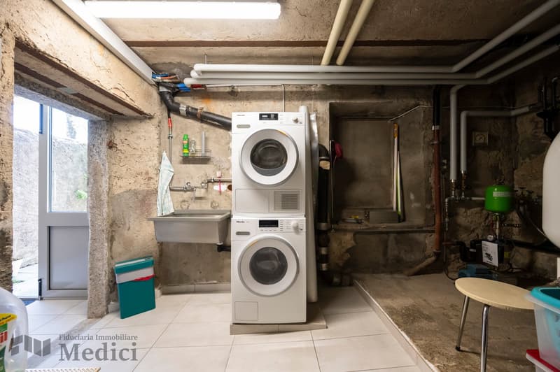 INCANTEVOLE ED ELEGANTE DIMORA STORICA NEL NUCLEO DI BESAZIO - AMMOBILIATA (24)