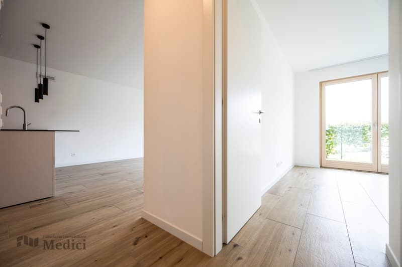 MODERNO ED ELEGANTE APPARTAMENTO 2.5 LOCALI IN POSIZIONE STRATEGICA (10)