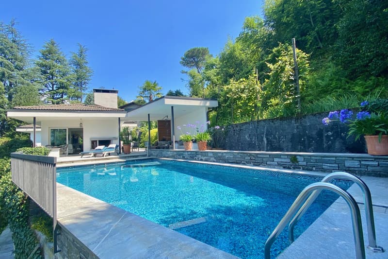 Traumhafte Villa mit 240° herrlicher Seesicht & Privatsphäre (1)