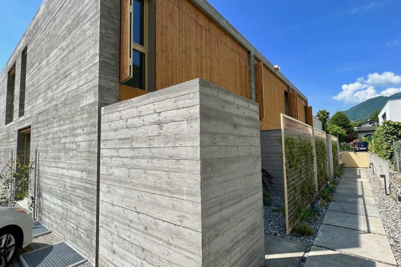 Einfamilien-/Reihenhaus mit Garten und 2 Parkplätzen (8)
