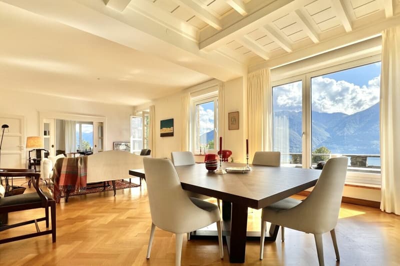 Maison de maître avec grand jardin et vue sur le lac à 180° (16)