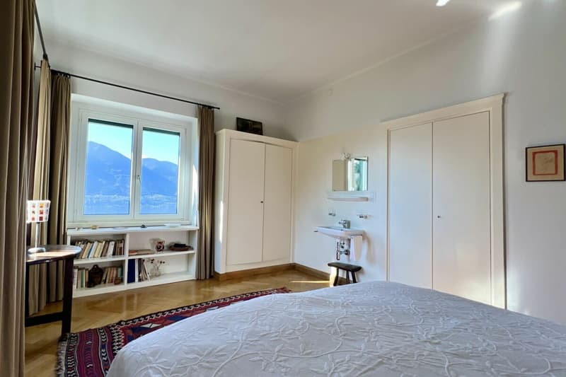 Maison de maître avec grand jardin et vue sur le lac à 180° (35)