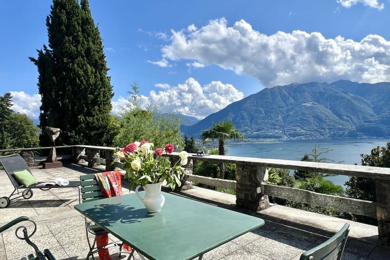 Maison de maître avec grand jardin et vue sur le lac à 180° (5)