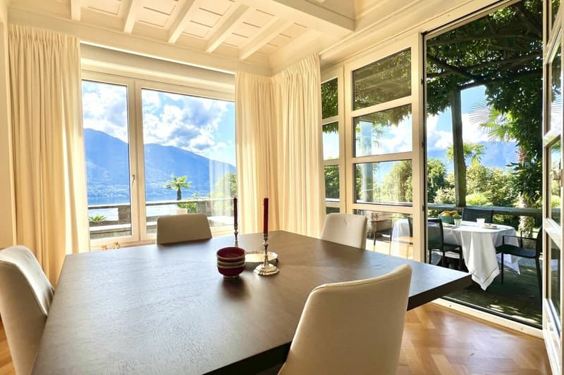 Maison de maître avec grand jardin et vue sur le lac à 180° (9)