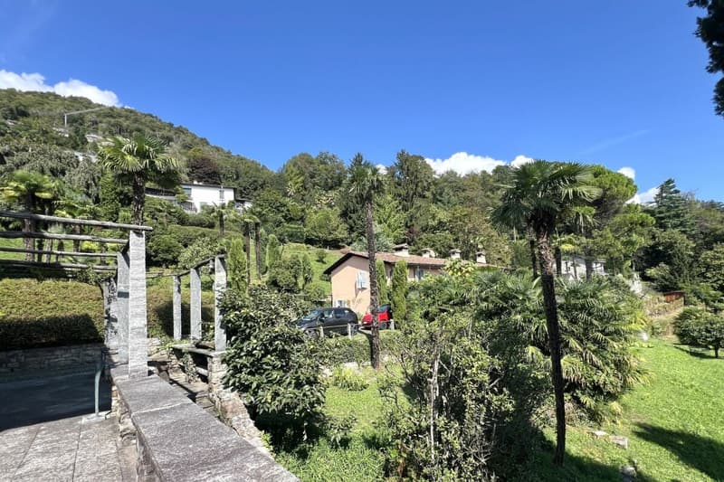 Maison de maître avec grand jardin et vue sur le lac à 180° (59)