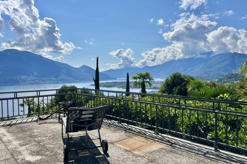 Maison de maître avec grand jardin et vue sur le lac à 180° (29)