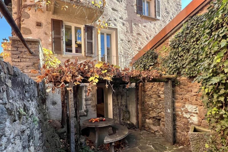 "Casa Castello" - A historic home for people looking for something special !!! (39)
