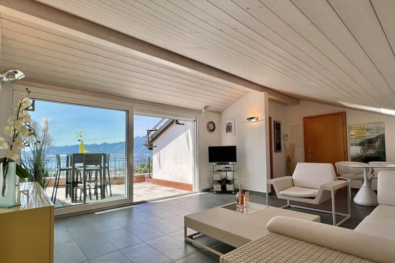TOP LAGE mit 180° Seesicht - Exklusive Wohnung mit separatem Gästebereich und Gemeinschaftspool (27)