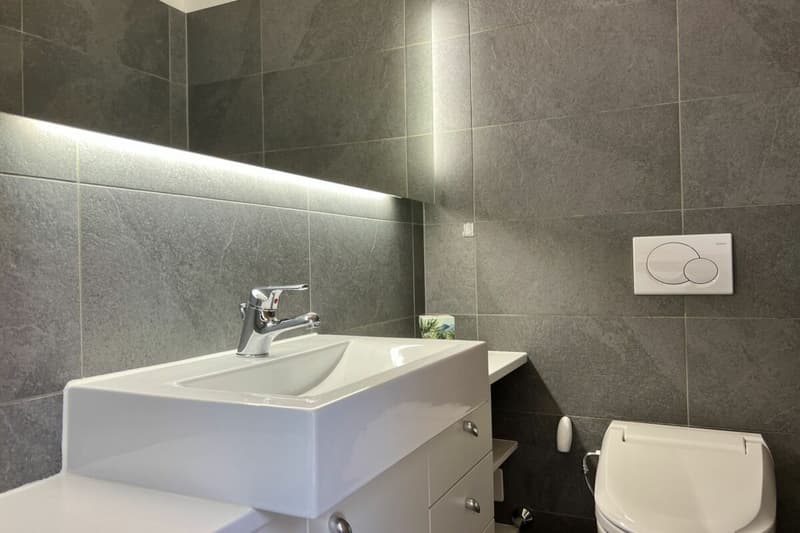 TOP LAGE mit 180° Seesicht - Exklusive Wohnung mit separatem Gästebereich und Gemeinschaftspool (39)