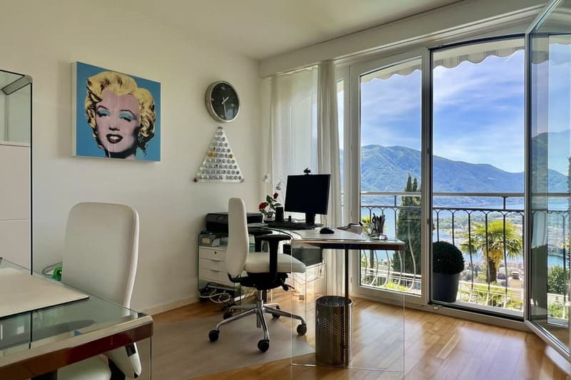 TOP LAGE mit 180° Seesicht - Exklusive Wohnung mit separatem Gästebereich und Gemeinschaftspool (21)