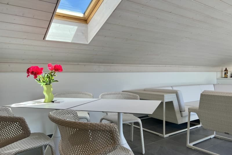 TOP LAGE mit 180° Seesicht - Exklusive Wohnung mit separatem Gästebereich und Gemeinschaftspool (41)