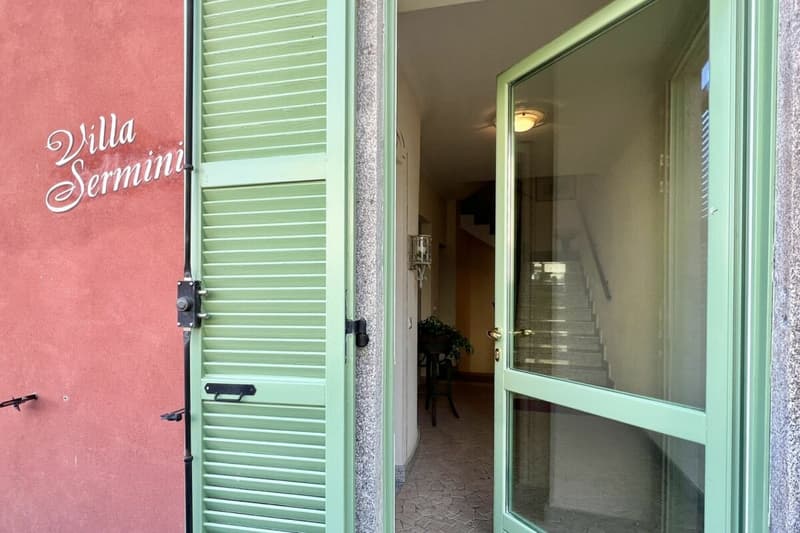 ITALY / Lake di Lugano - Two-bedroom duplex residence with panoramic views over Lake Lugano (45)