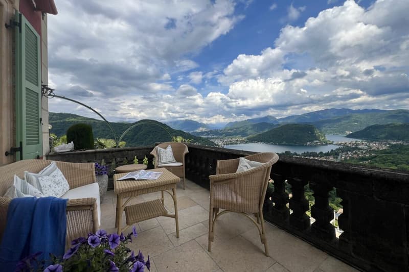 ITALY / Lake di Lugano - Two-bedroom duplex residence with panoramic views over Lake Lugano (5)