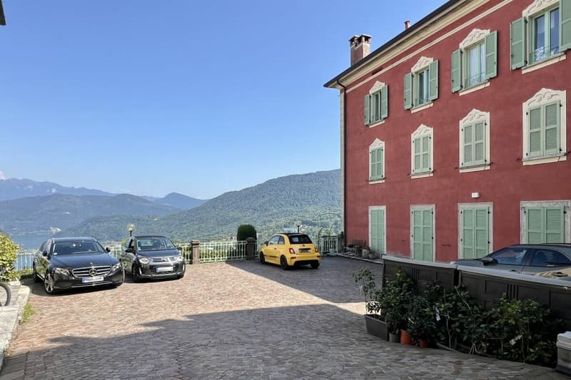 ITALY / Lake di Lugano - Two-bedroom duplex residence with panoramic views over Lake Lugano (46)