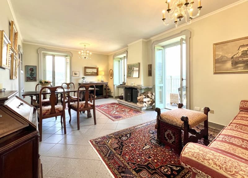 A spacious two-room flat in a refurbished building, situated in a beautiful, sunny location in Viconago-Cadegliano (23)