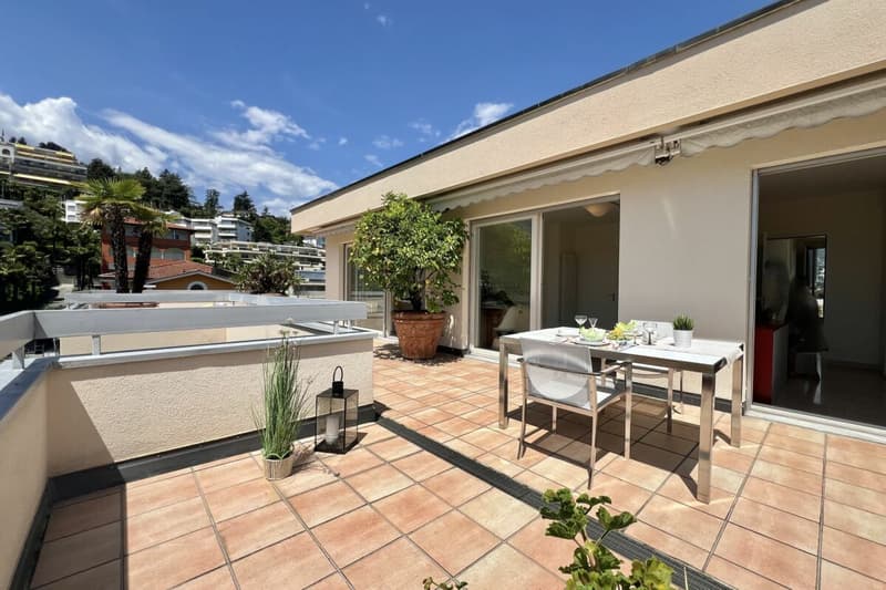Elegante Attikawohnung mit grosser Sonnenterrasse und Gemeinschaftspool - Nähe See und Zentrum ASCONA (30)