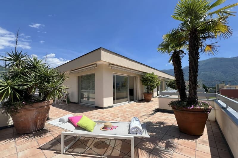 Elegante Attikawohnung mit grosser Sonnenterrasse und Gemeinschaftspool - Nähe See und Zentrum ASCONA (13)