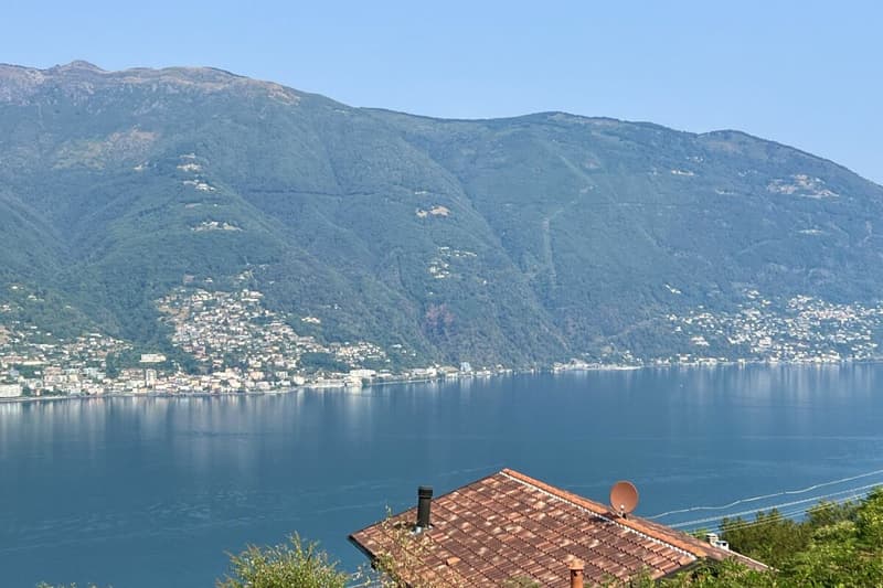 ITALIEN - Lago Maggiore, Nähe Schweizer Grenze, Doppelhaushälfte mit Seesicht (14)