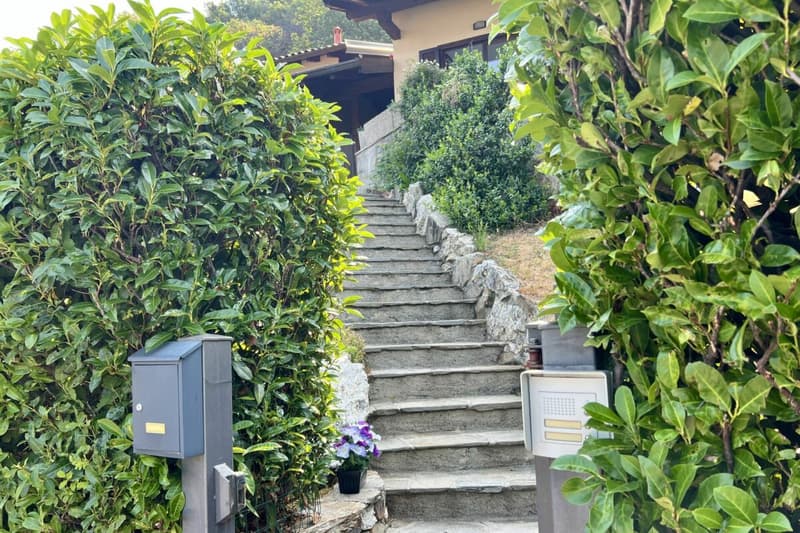ITALIEN - Lago Maggiore, Nähe Schweizer Grenze, Doppelhaushälfte mit Seesicht (42)