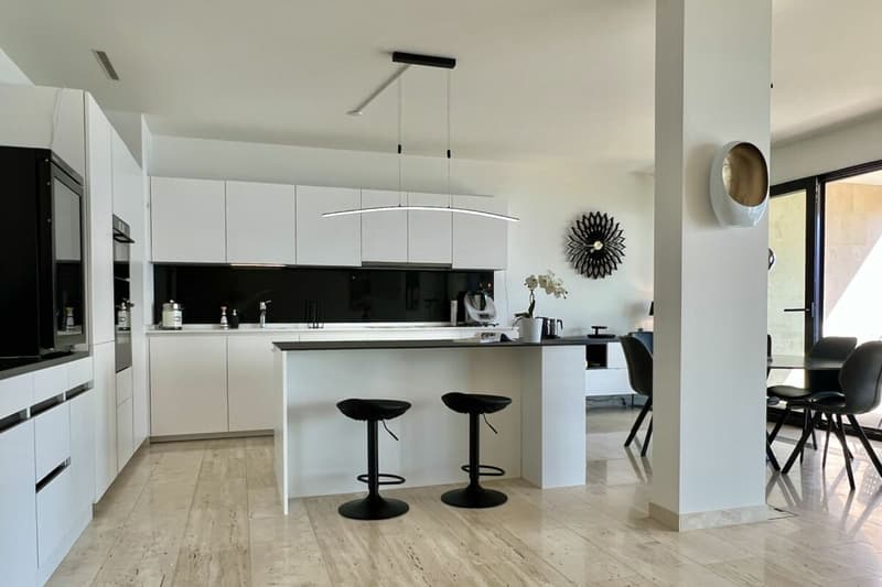 Exklusives Wohnen mit 180°Seesicht, Wellnessbereich & Pool (7)