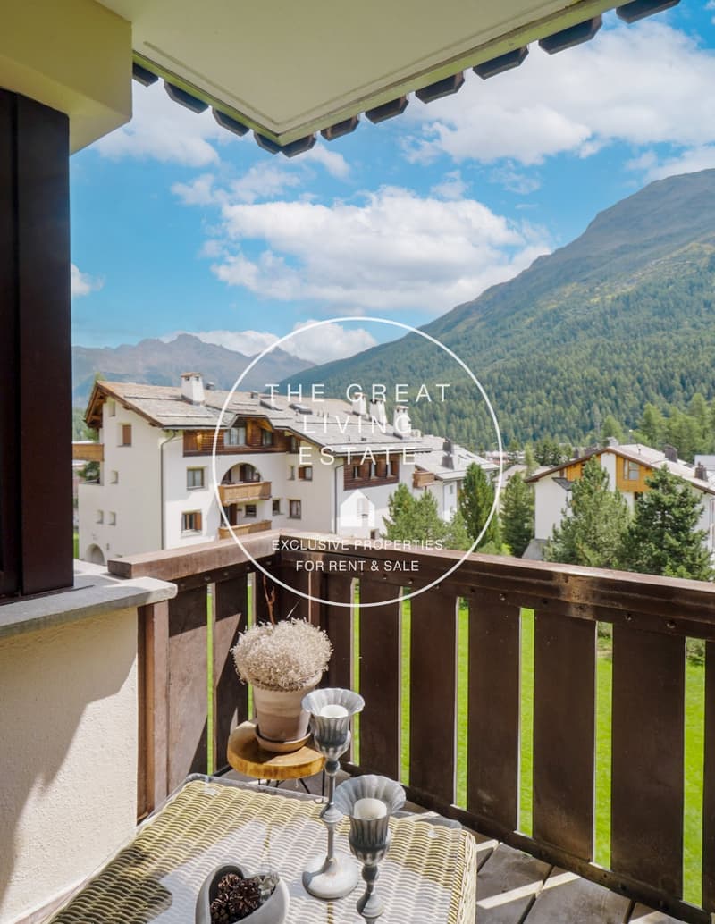 Elegante appartamento arredato di 2,5 locali a St. Moritz con vista panoramica (11)