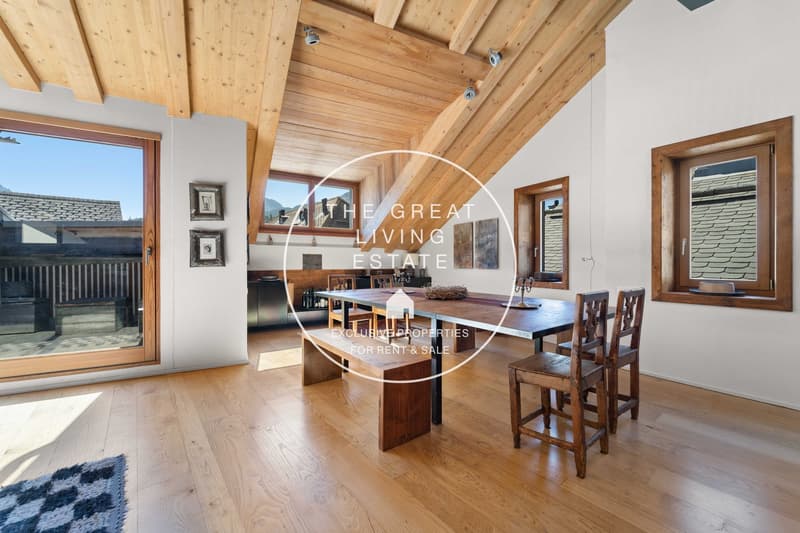 dining room, wooden ceiling, wooden floor, large windows, chandeliers, dining table and chairs, bench