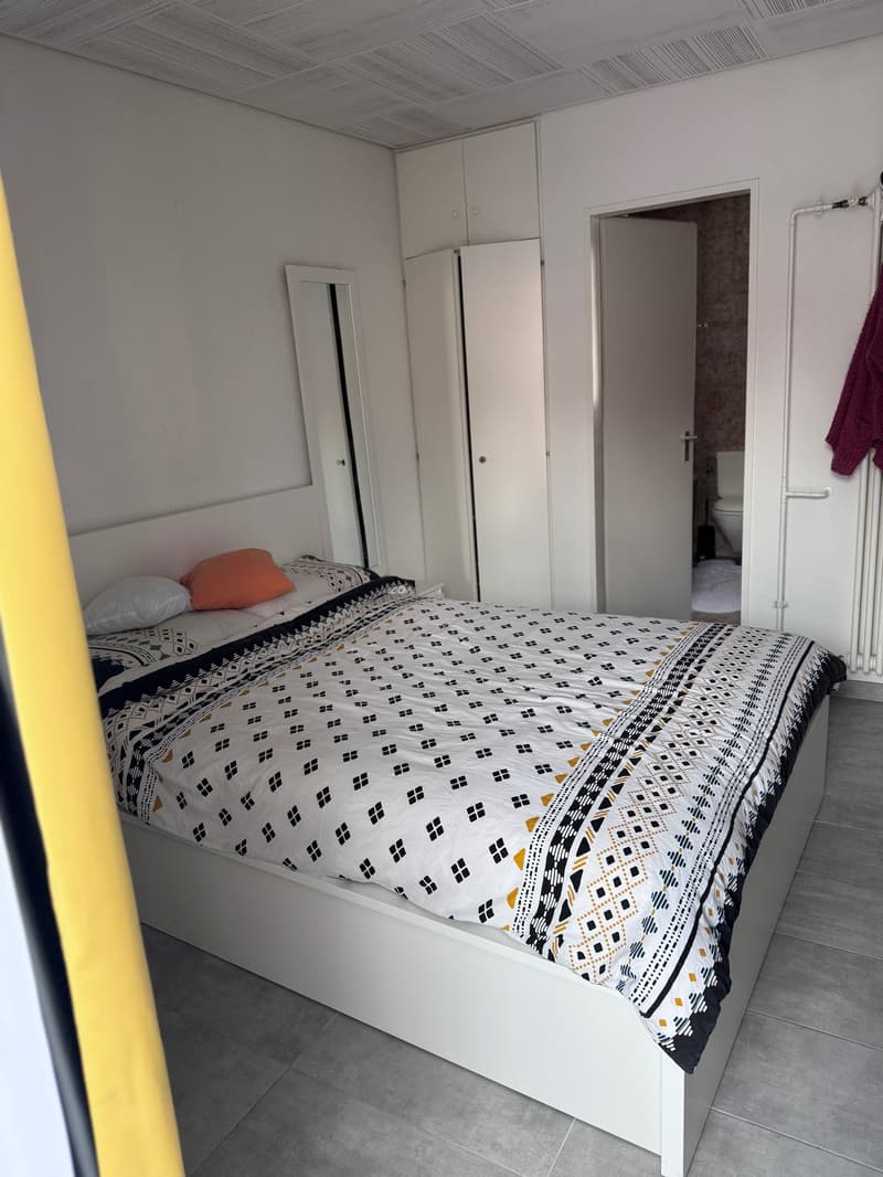 1.5 LOCALI IN ZONA CENTRALISSIMA (2)