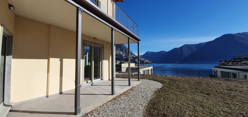 Appartamento di 2.5 locali con vista imprendibile sul Lago di Lugano (2)