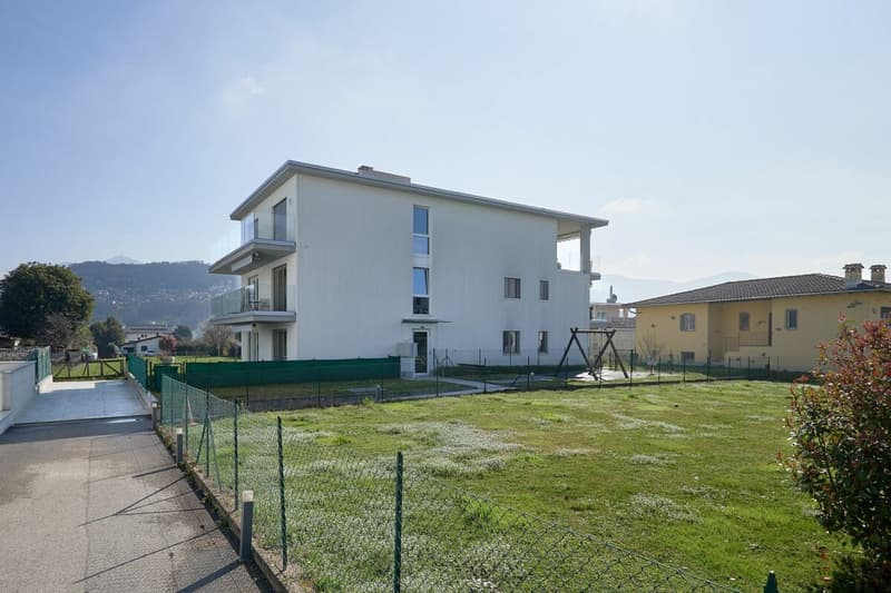 Elegante e moderno appartamento (3)