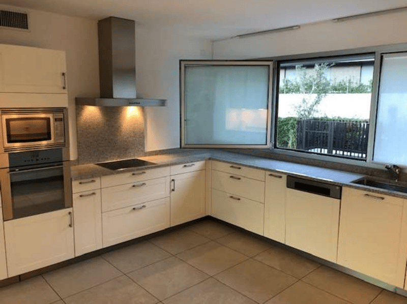 Favoloso e ampio duplex con vista sul Lago di Lugano (7)