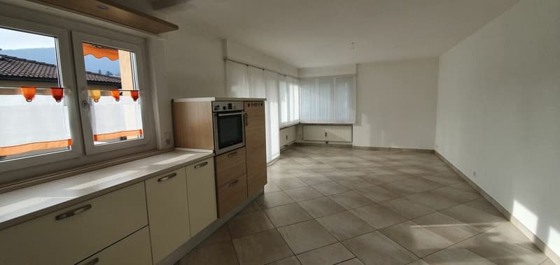Appartamento luminoso e ben strutturato (5)
