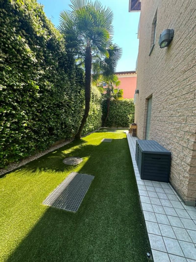 Posizione privilegiata con terrazza e ampio giardino (14)