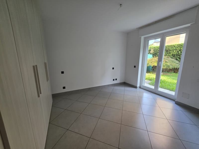 Posizione privilegiata con terrazza e ampio giardino (11)