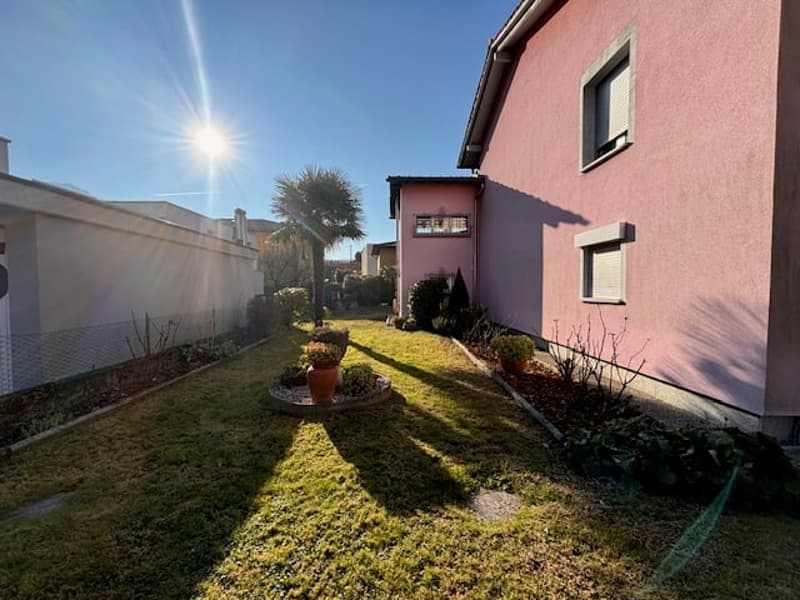 Casa con giardino composta due appartamenti e progetto per ampliamento (6)