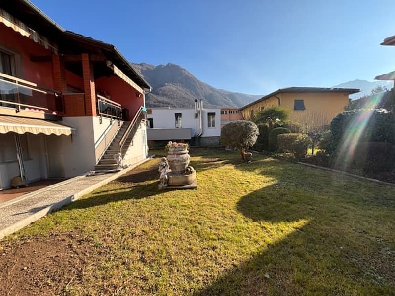 Casa con giardino composta due appartamenti e progetto per ampliamento (4)