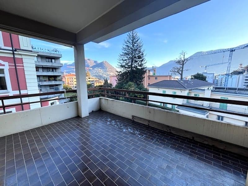 Ottimo investimento in zona strategica; 3,5 locali con terrazza coperta (8)