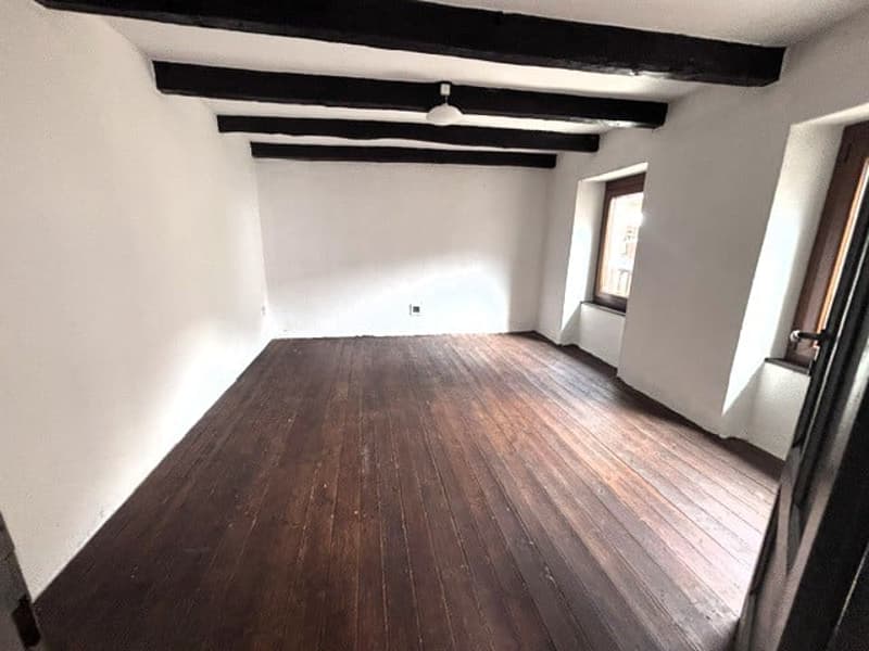 Rustica casa in pietra nel nucleo del paese (9)