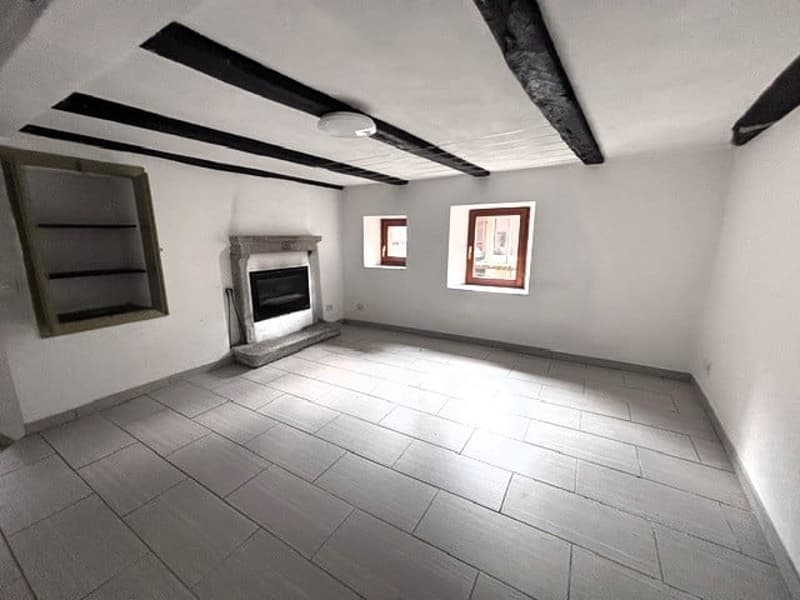Rustica casa in pietra nel nucleo del paese (5)