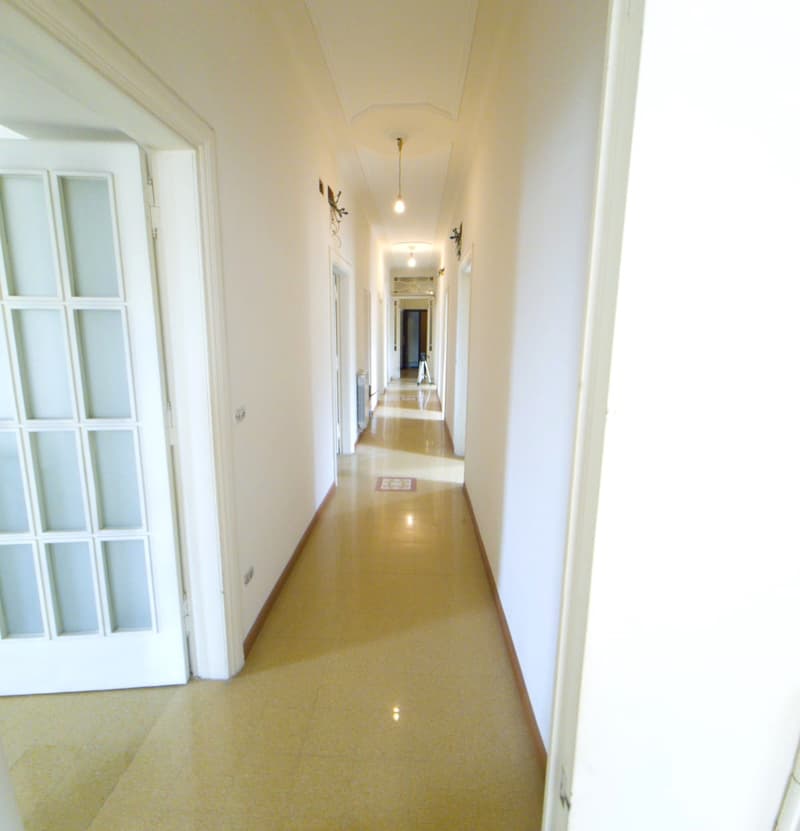 Elegante Appartamento stile Liberty 5 locali San Giovanni Roma (3)