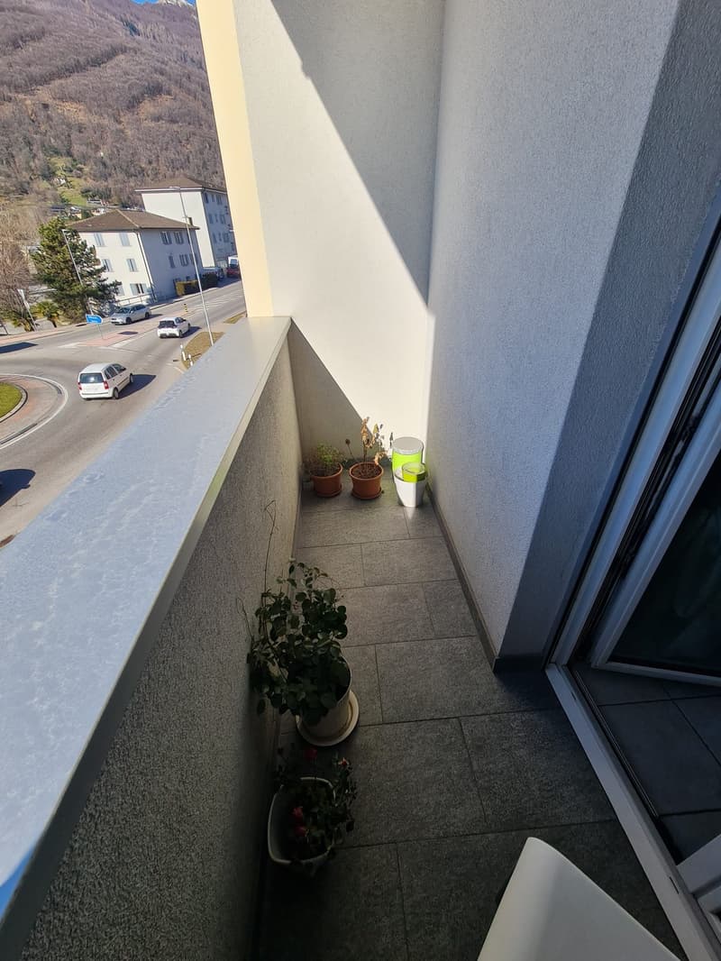 appartamento di 2.5 locali con balcone a Lamone