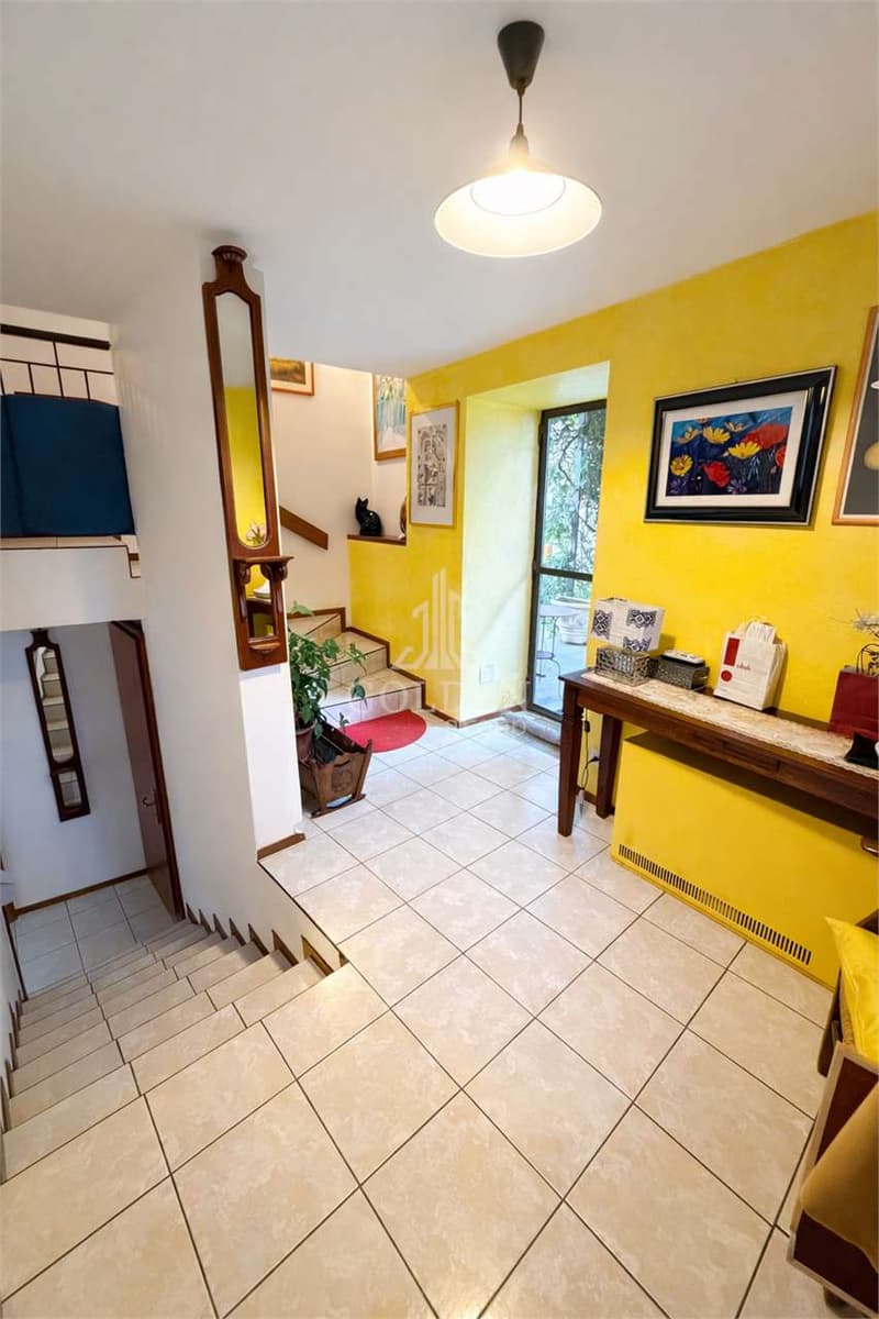 Casa di nucleo con giardino privato e terrazzo a Muzzano (12)