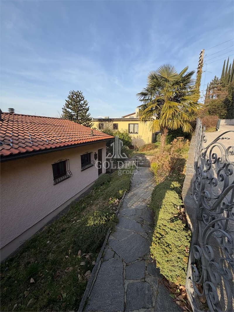 Casa bifamiliare con 2 × 3,5 locali più casa di 2,5 locali con giardin (5)