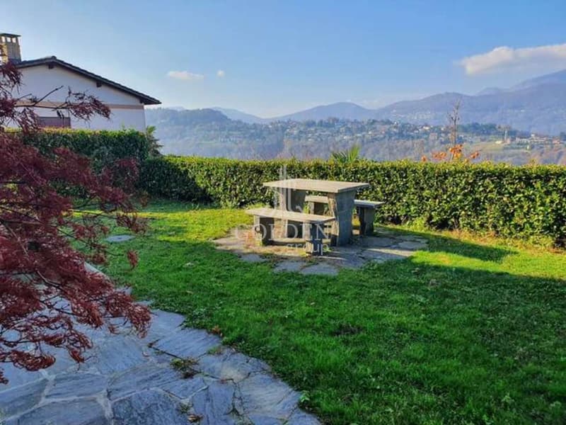 Casa bifamiliare con 2 × 3,5 locali più casa di 2,5 locali con giardin (12)