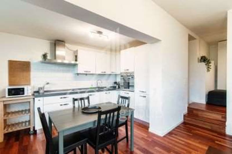 Casa bifamiliare con 2 × 3,5 locali più casa di 2,5 locali con giardin (9)