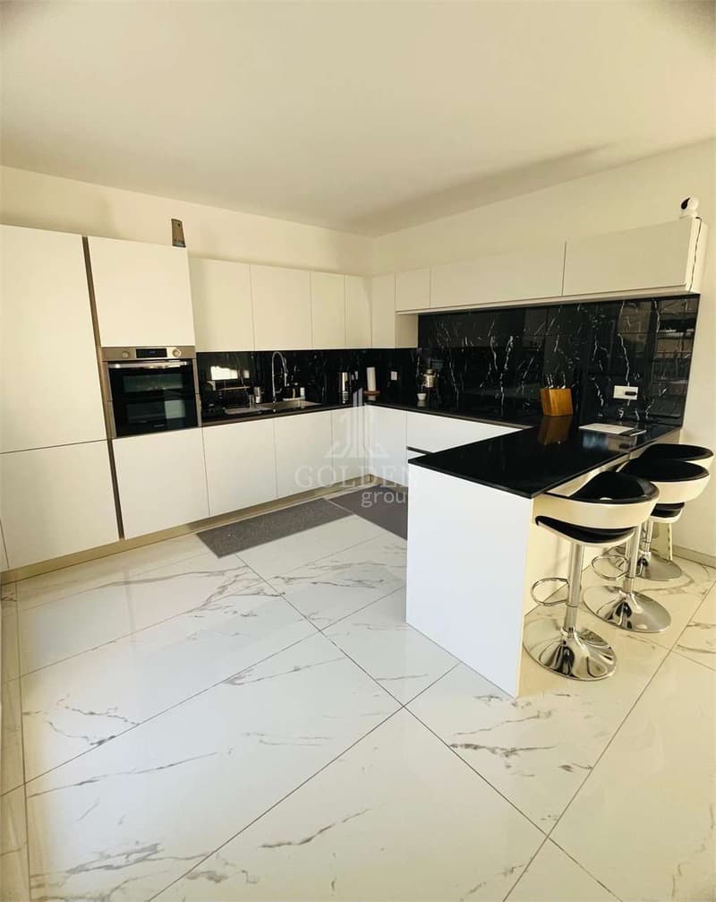 Elegante  4.5 locali con giardino privato a Viganello (4)