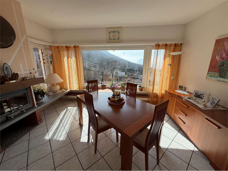 Elegante casa panoramica con vista aperta su Lugano  Cadro (7)